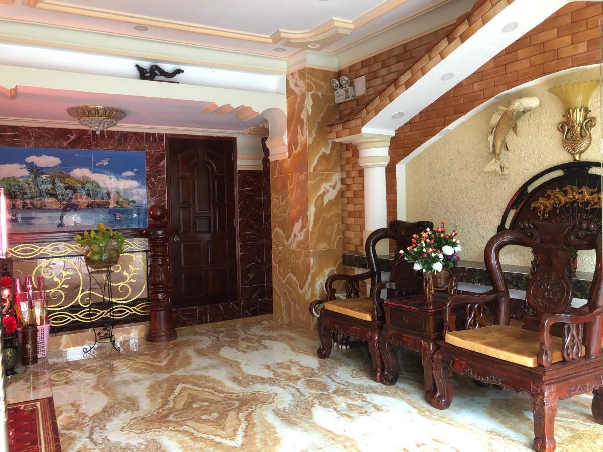 Hoàng Quân 2* TP. Hồ Chí Minh